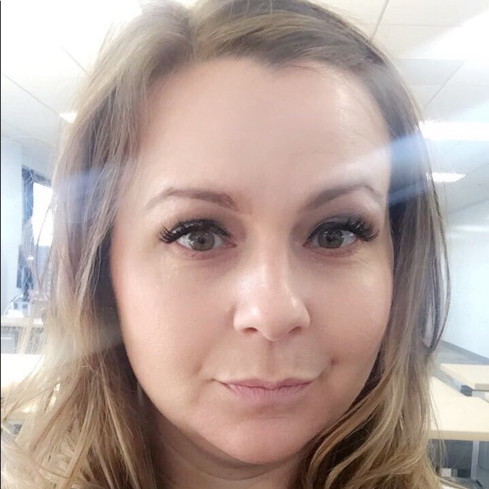 Meet your Posher, Suzanne